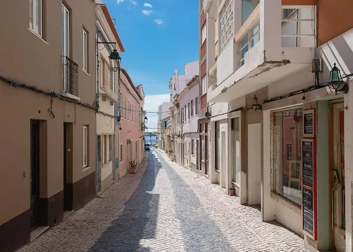 Spacious Stylish Appartement Portimão